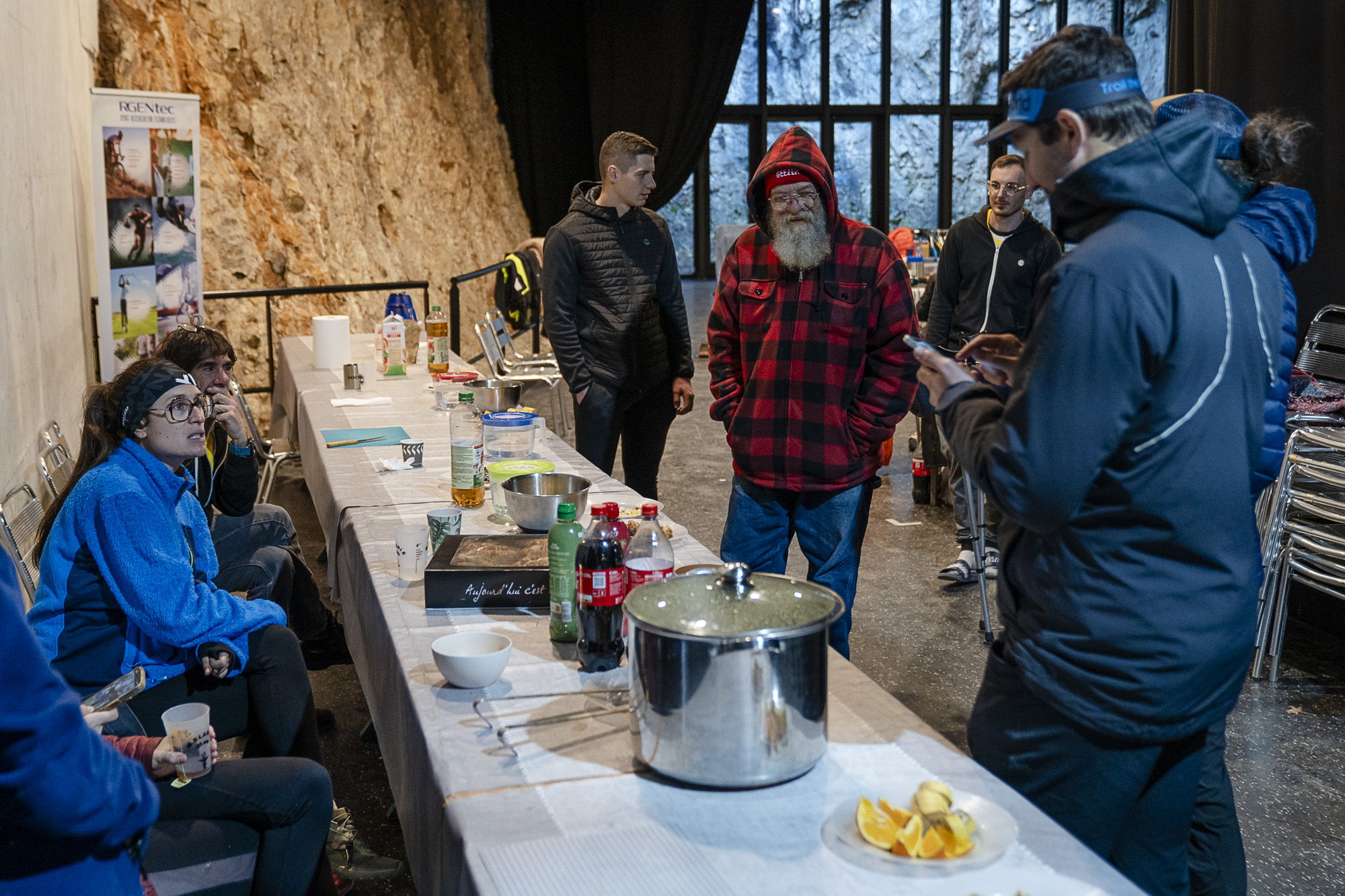 2501 Infinity Backyard Pont du Gard-21