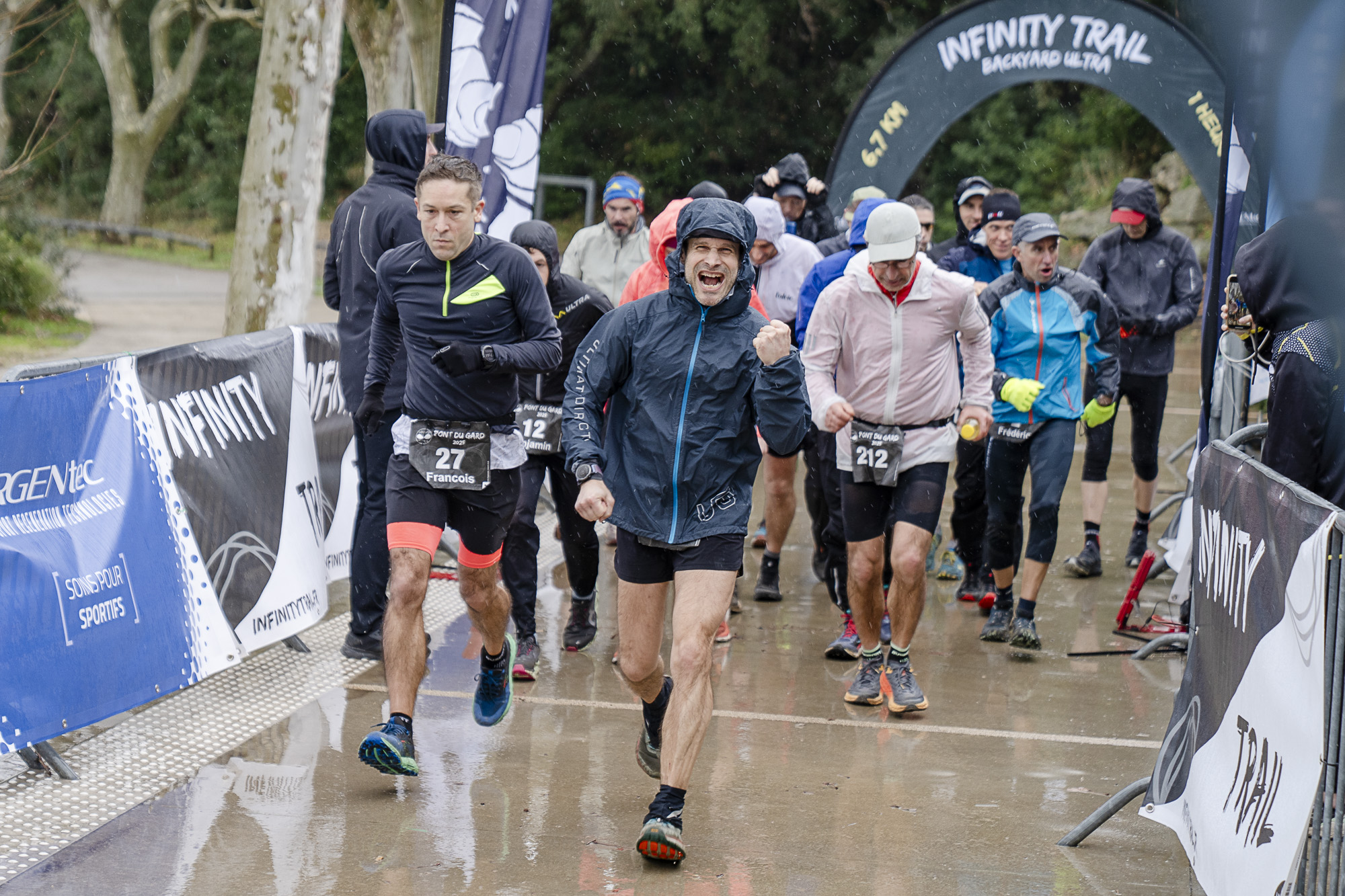 2501 Infinity Backyard Pont du Gard-29